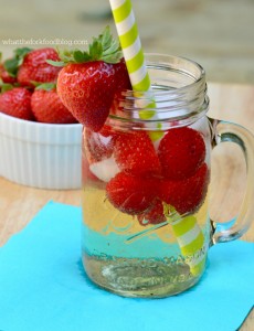 Strawberrry Moscato Spritzer